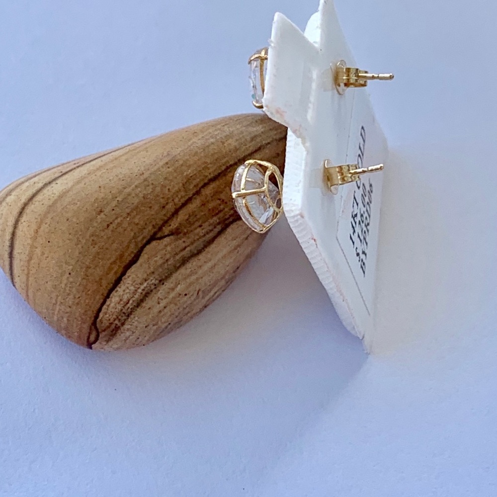 14k Gold Earring Studs White Cubic Zirconia - Picture 2 of 3